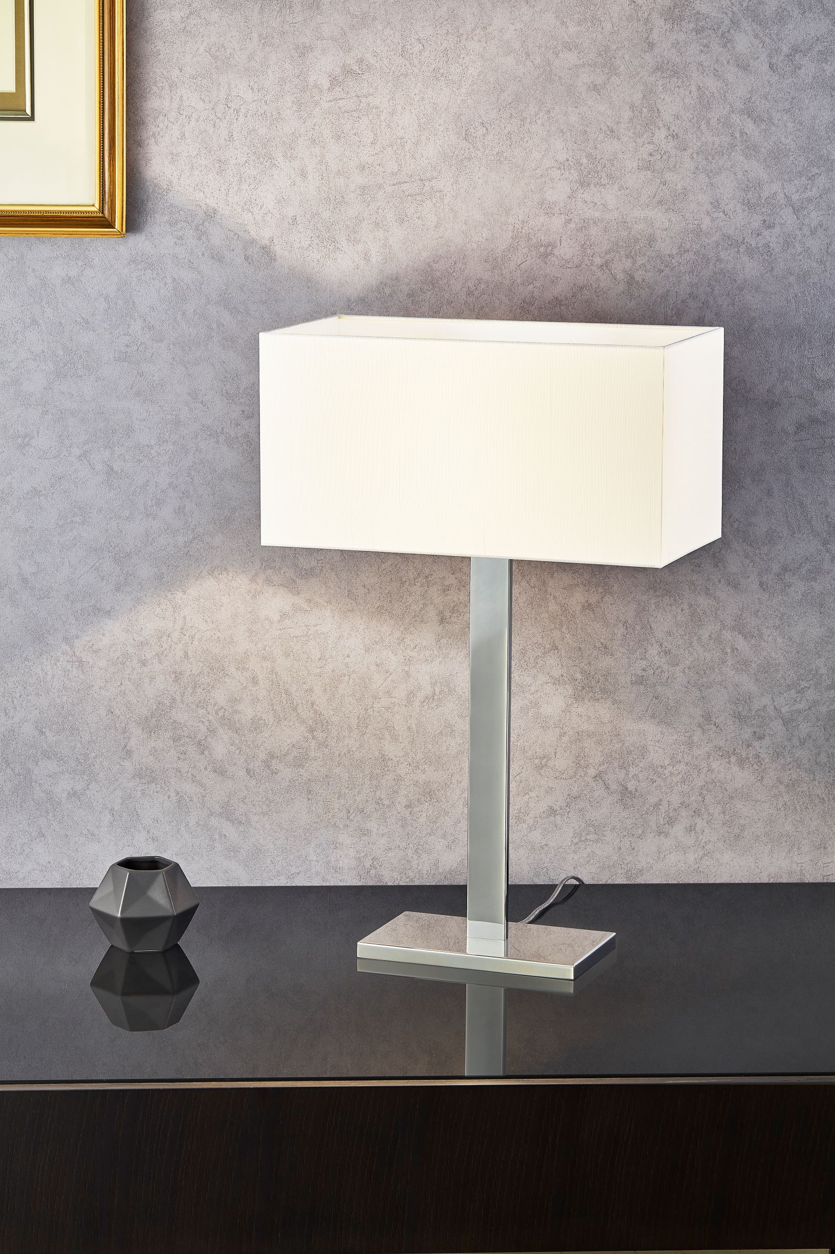 Lampe de table plate 4911